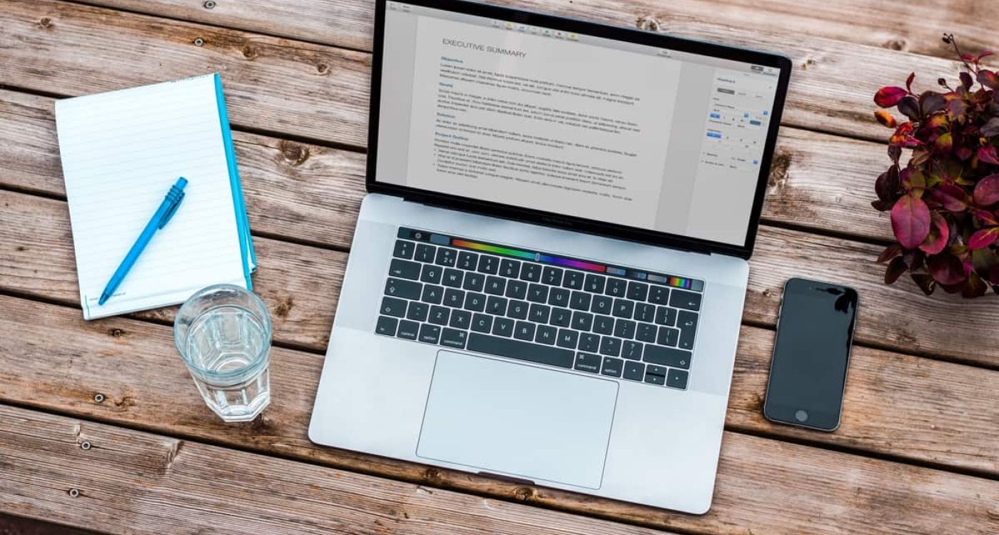 Come diventare copywriter. Una guida completa per imparare le tecniche di copywriting e produrre contenuti utili per il marketing aziendale.